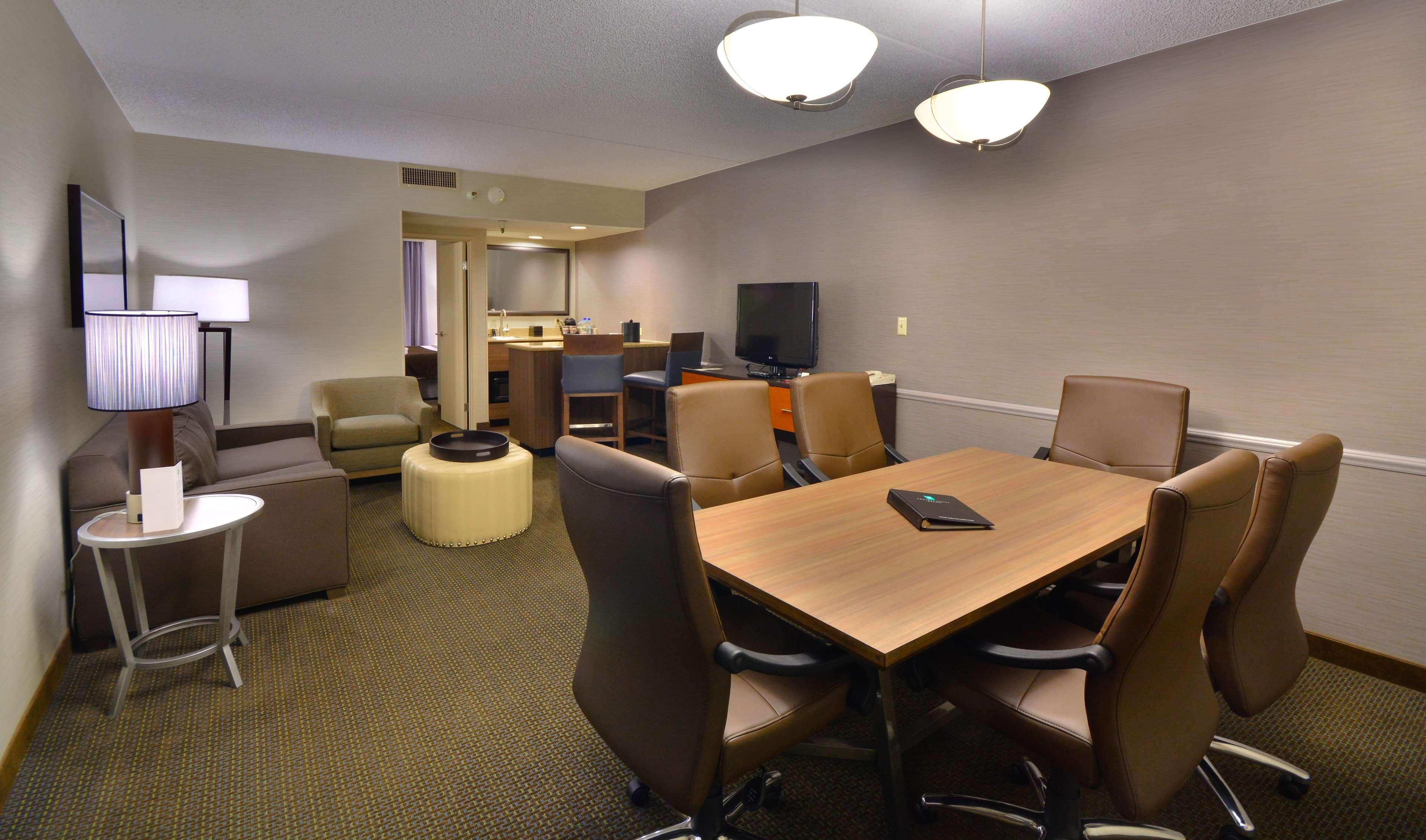Hotel Embassy By Hilton Central Park