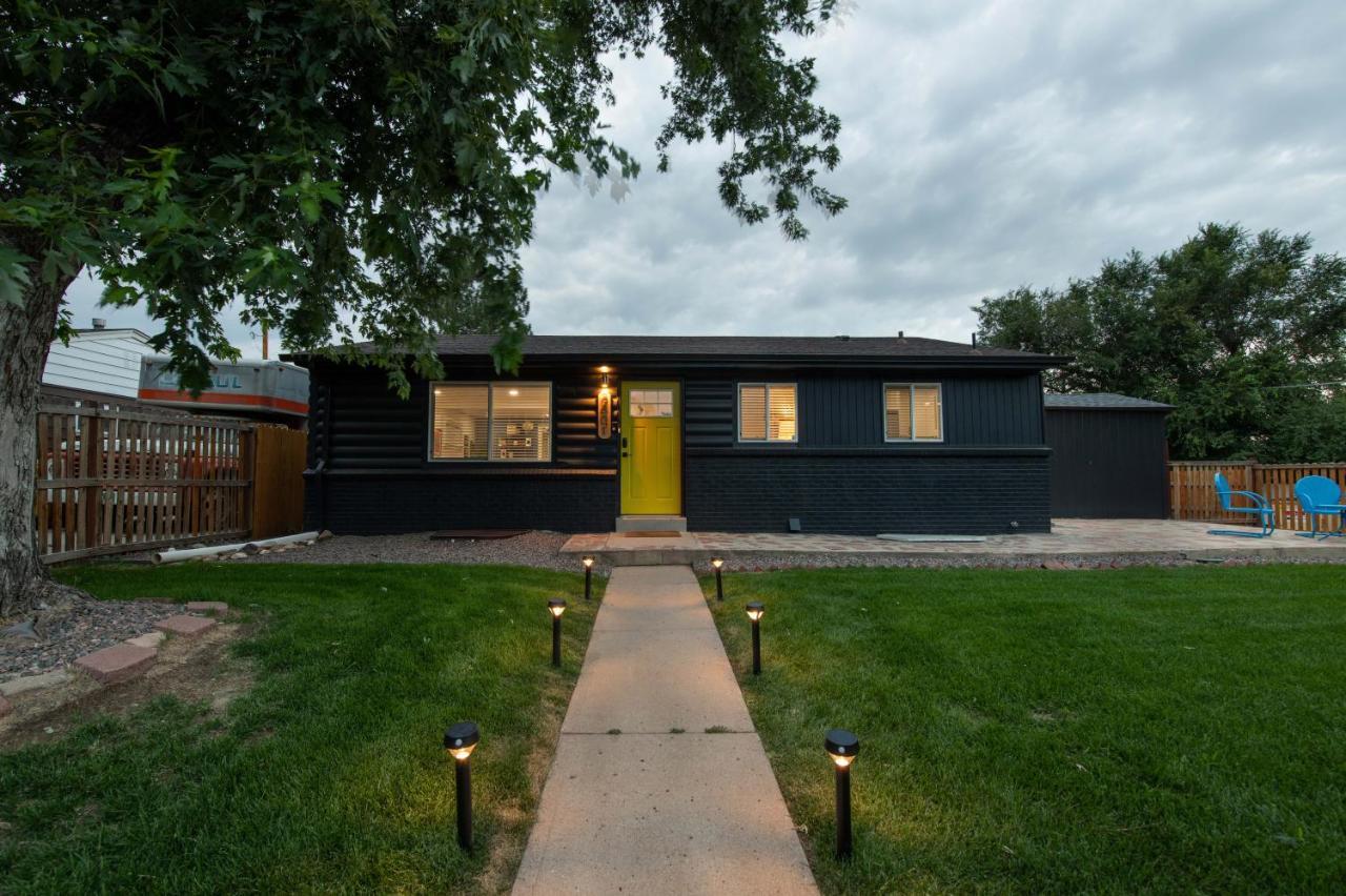 The Yellow Door - Mid Century Design & Comfort Holiday home Denver