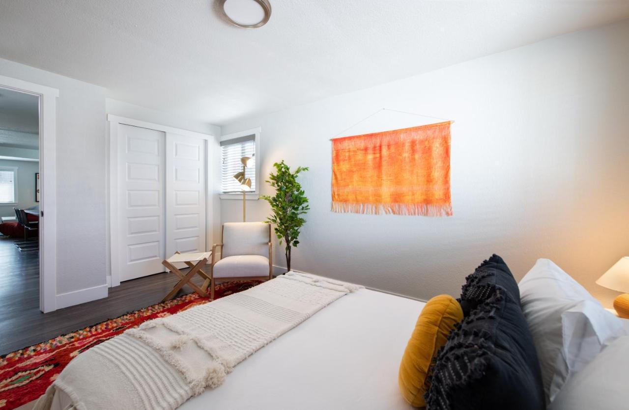 Holiday home The Yellow Door - Mid Century Design & Comfort Denver