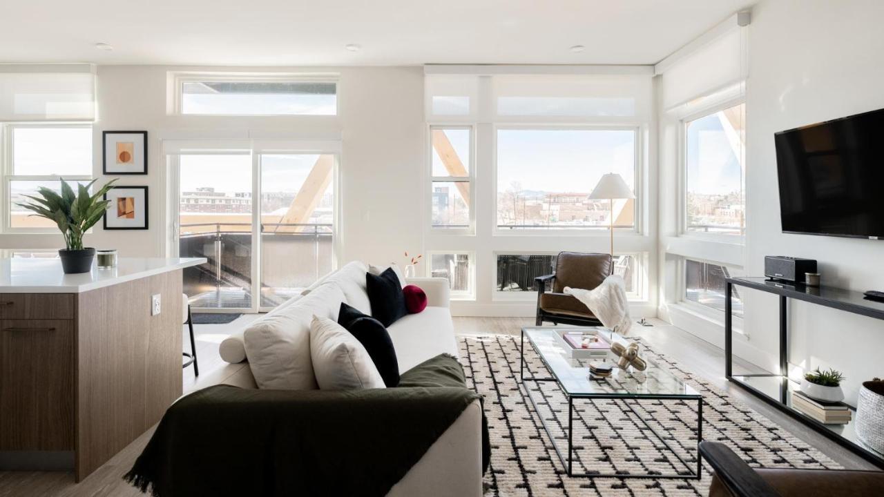 Chic Gallery Loft - Amazing Deck - Central Lohi *