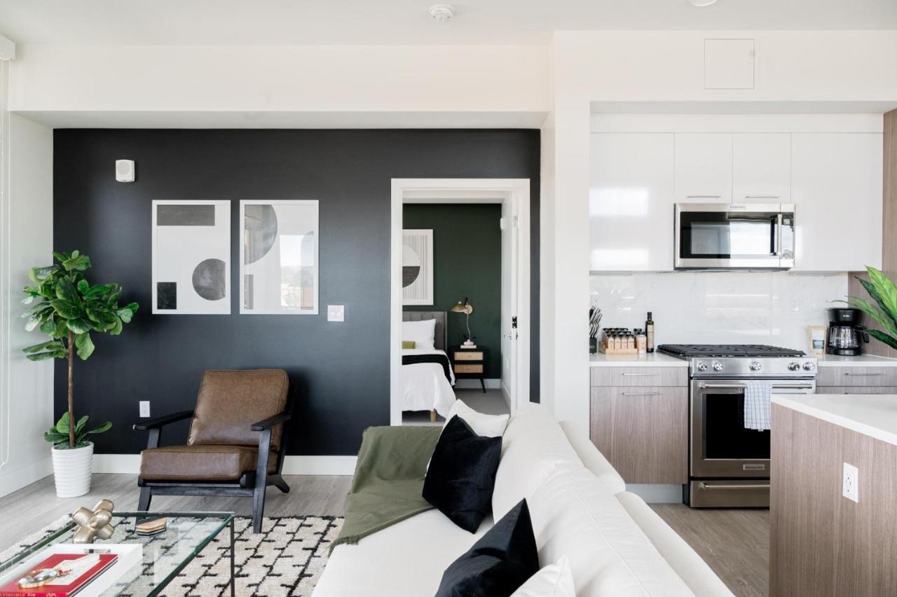 Chic Gallery Loft - Amazing Deck - Central Lohi Holiday home *