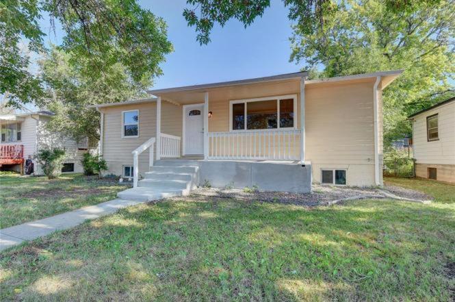 Holiday home 2br 1 Bath Upstairs Ac Wd Barnum West Near Belmar Denver
