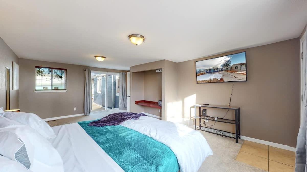 Dog Friendly And Family Sized In Perfect For Your Furry Friend Holiday home *