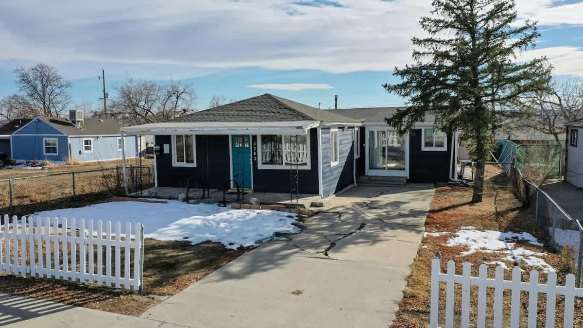 Dog Friendly And Family Sized In Perfect For Your Furry Friend Denver