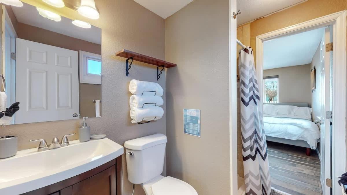Dog Friendly And Family Sized In Perfect For Your Furry Friend Holiday home *