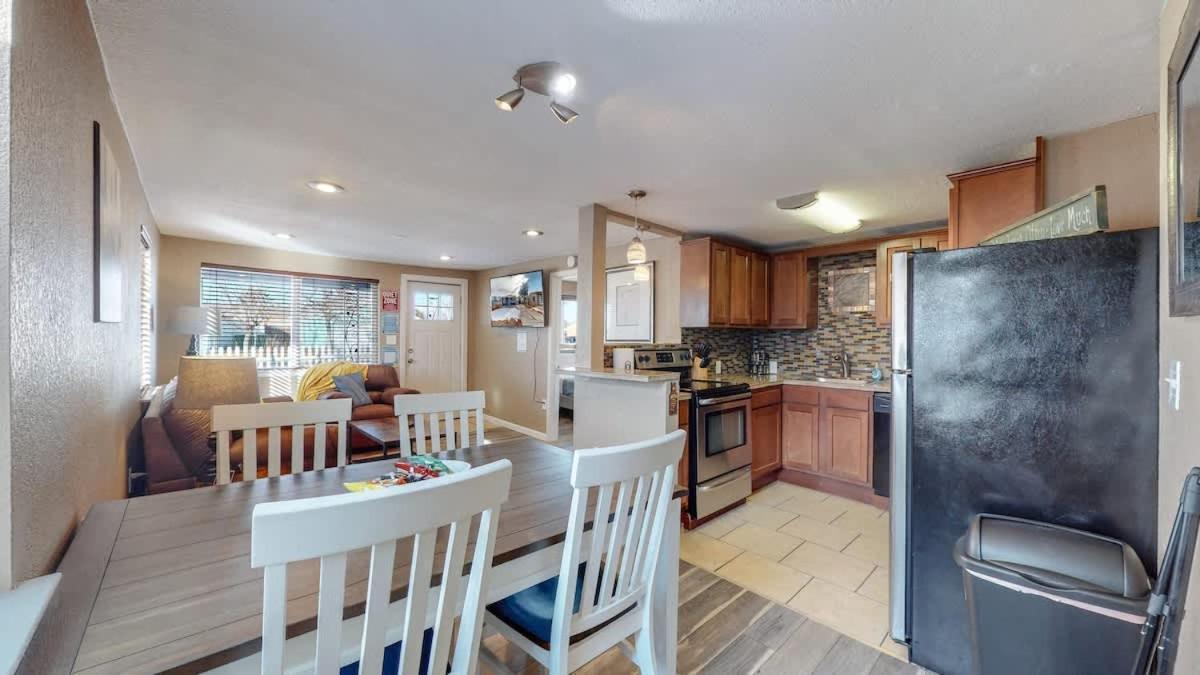 Holiday home Dog Friendly And Family Sized In Perfect For Your Furry Friend *