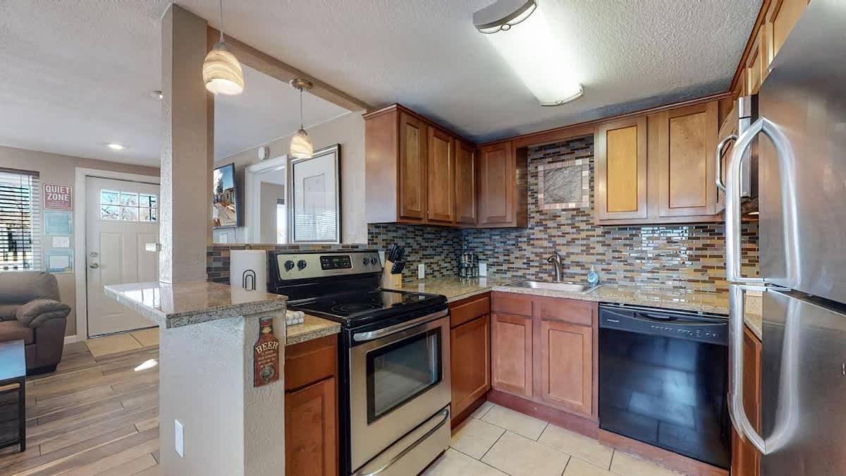 Dog Friendly And Family Sized In Perfect For Your Furry Friend Holiday home Denver