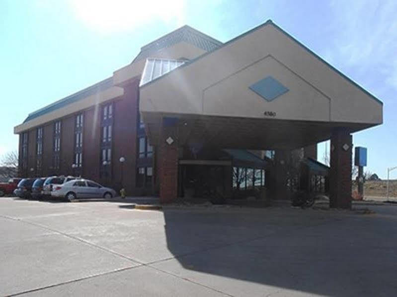 Hotel Spark By Hilton East I 70 Denver