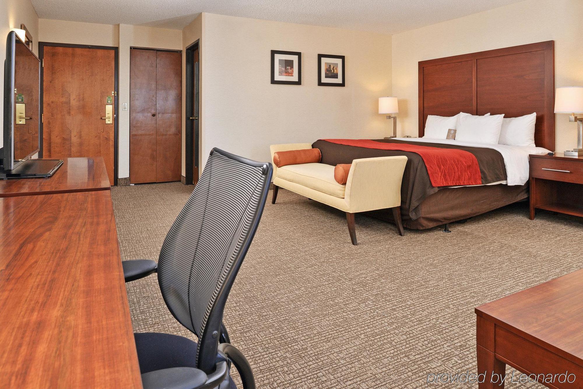 Hotel Comfort & Northfield Denver